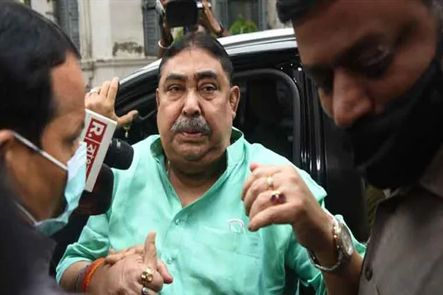 বিধাননগর আদালতে তোলা হল কেষ্টকে