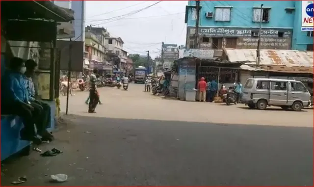 ডেবরা বাজারের চিত্রটি কেমন? দেখুন