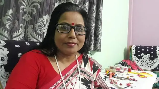 শিক্ষারত্ন পাচ্ছেন মাদারিহাট গার্লস হাইস্কুলের প্রধান শিক্ষিকা