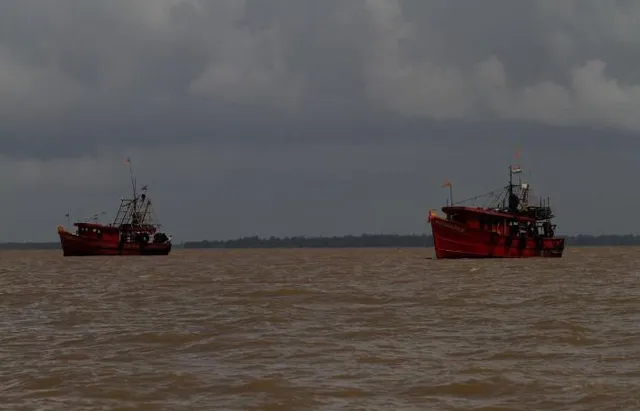 কাকদ্বীপে এখনও নিখোঁজ ৫ মৎস্যজীবী, সকাল থেকে শুরু উদ্ধারকার্য