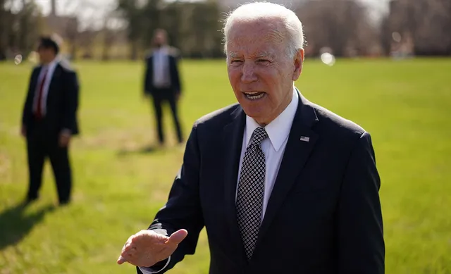 মার্কিন প্রেসিডেন্ট বাইডেন বুচা নৃশংসতাকে 'যুদ্ধাপরাধ' হিসেবে আখ্যায়িত করেছেন