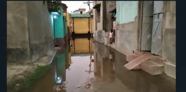 জলে ভাসছে কুল দেবীর মন্দির