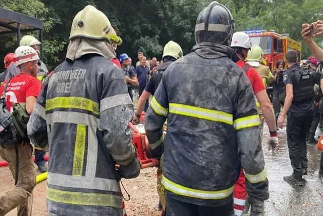 সাধারণ মানুষের বাড়িতে রাশিয়ার বোমা