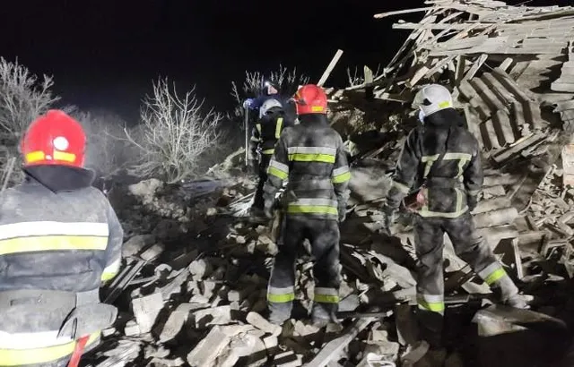 লভিভে ক্ষেপণাস্ত্র হামলায় নিহতের সংখ্যা বেড়ে ৫