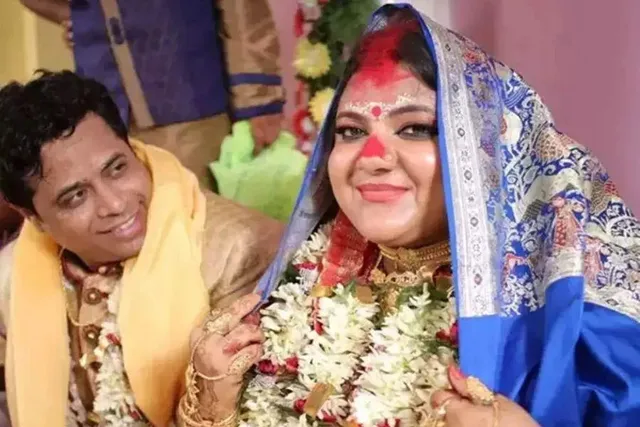 সৌমিত্রর সঙ্গে "বিষাক্ত" দাম্পত্য! মুক্ত হয়ে "হালকা" লাগছে সুজাতার