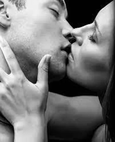 শরীরে আনুন ফুলের ছোঁয়া