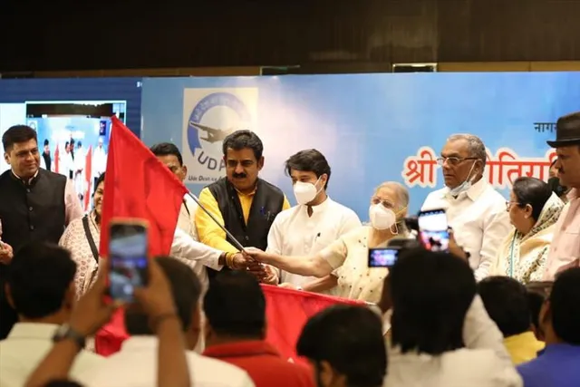 ইন্দোর-হায়দরাবাদ রুটে সরাসরি বিমান পরিষেবার উদ্বোধন করলেন জ্যোতিরাদিত্য সিন্ধিয়া