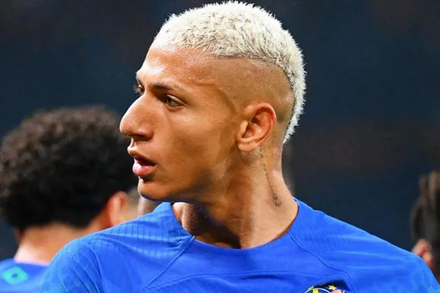 রিচার্লিসনের পাশে টটেনহ্যাম