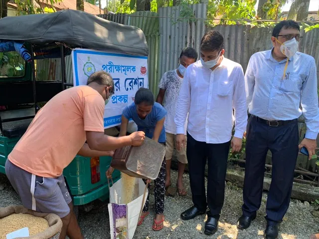 আলিপুরদুয়ারে চালু হল 'দুয়ারে রেশন'