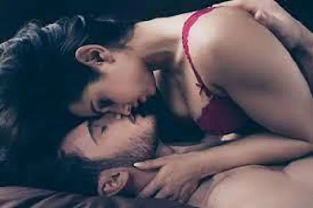 চোখও অনেক কথা বলে