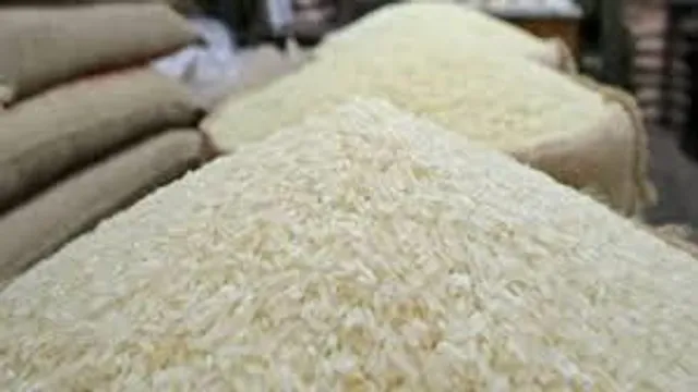 নিম্নচাপের জের, বাড়তে পারে চালের দাম