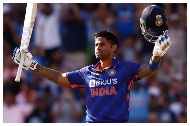 অর্ধ শতরান হাঁকালেন সূর্যকুমার