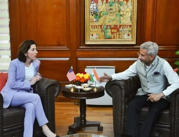 জিনা রাইমন্ডোর সঙ্গে বৈঠক করলেন এস জয়শঙ্কর