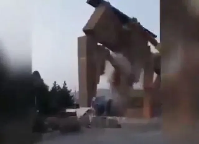 বিভিন্ন স্থাপত্য গুঁড়িয়ে দিচ্ছে তালিবানরা, দেখুন রুদ্ধশ্বাস ভিডিও