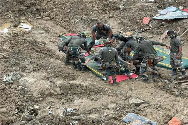 মনিপুরে ভূমিধসের ফলে বাড়ছে মৃতের সংখ্যা, দেখুন ভিডিও