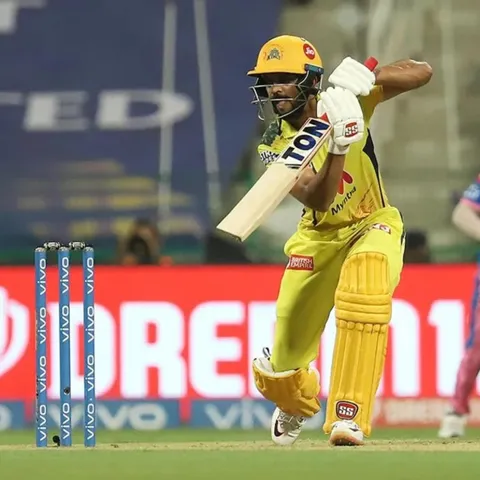 অর্ধশতরান রুতুর