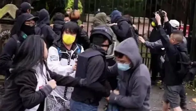 যুক্তরাজ্যে বিক্ষোভকারীদের ওপর হামলা, ৬ কূটনীতিককে ফিরিয়ে নিল চীন