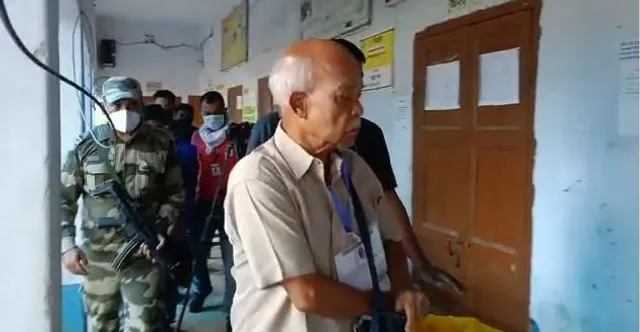 নির্বাচনের দিন সকালে এজেন্ট বসতে না দেওয়াকে কেন্দ্র করে উত্তেজনা