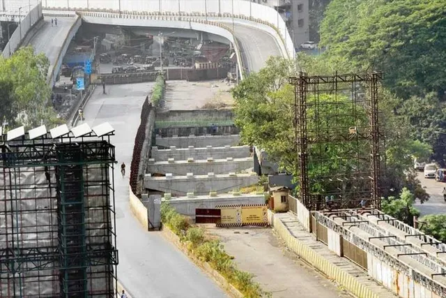 ভেঙে ফেলা হবে গোখলে ব্রিজ, একযোগে ঘোষণা মন্ত্রী ও বিধায়কের