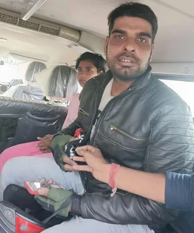 ২ নাবালিকাকে পাচারের চেষ্টা! তিলজলায় আটক বাইক আরোহী