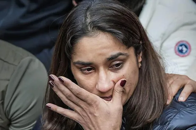 কেন্দ্রীয় ক্রীড়ামন্ত্রী সন্ধ্যা ৬টায় দেখা করার সময় দিয়েছেন: ভিনেশ ফোগাট