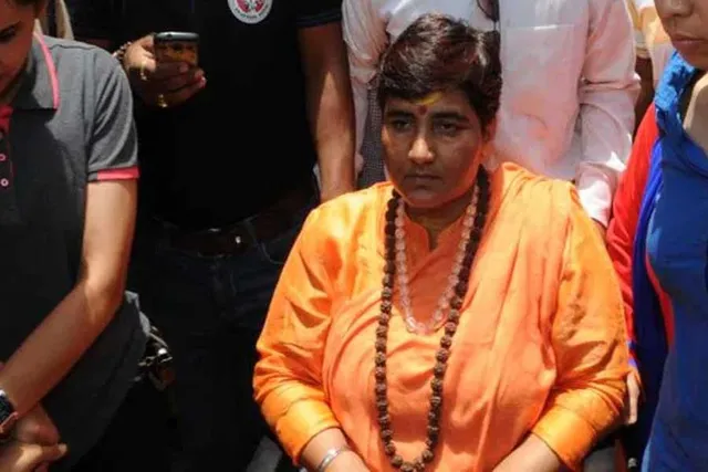 মালেগাঁও বিস্ফোরণ মামলা : বিচারে নিষ্পত্তির আবেদন প্রত্যাহার করেছেন প্রজ্ঞা সিং ঠাকুর