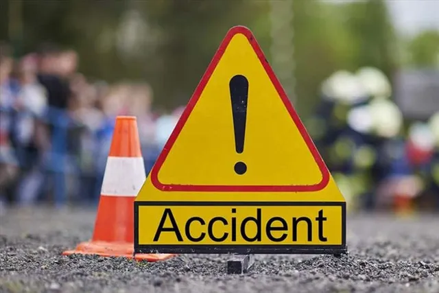 লাখিমপুরে বিধায়কের স্টিকার লাগানো গাড়ির ধাক্কায় মৃত্যু