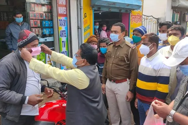 সচেতনতা প্রচারে বিধায়ক ও বিডিও