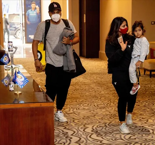 আবু ধাবি পৌঁছে গিয়েছেন রোহিত, সূর্যকুমার এবং বুমরাহ