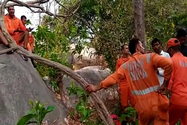 উদ্ধারকার্যে অসুবিধার সম্মুখীন