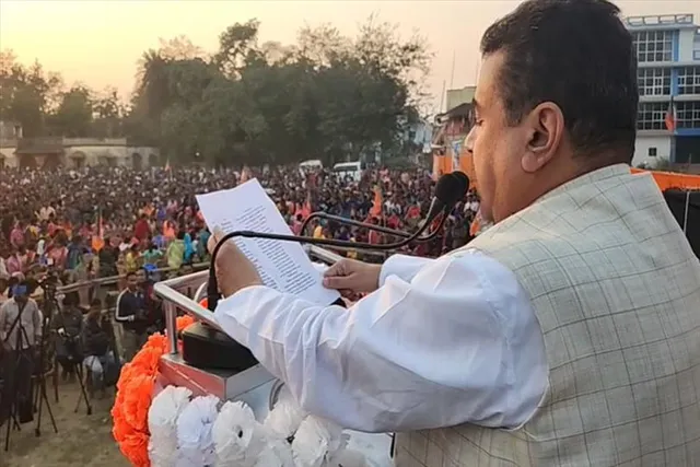 'বালি-কয়লা মাফিয়ার ওপর বুলডোজার চালানোর মতো সরকার চাই'