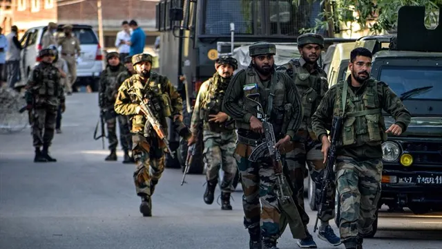 ফের উত্তপ্ত কাশ্মীর!