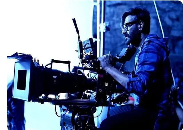 'ভোলা'র সেট থেকে মনোমুগ্ধকর ছবি শেয়ার করলেন অজয়