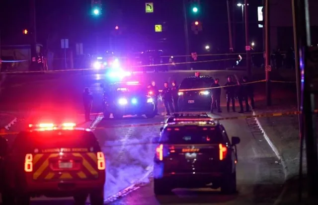 মিশিগানে পতাকা অর্ধনমিত রাখার নির্দেশ গভর্নরের