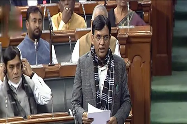 আবারও জনবহুল এলাকায় মাস্ক পরার নির্দেশ কেন্দ্রের