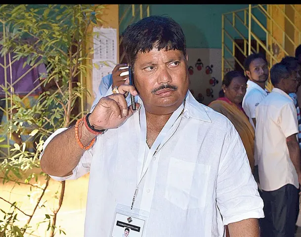 ফের জগদ্দলে বোমাবাজি, নিরাপত্তা বাড়ল অর্জুন সিং-এর