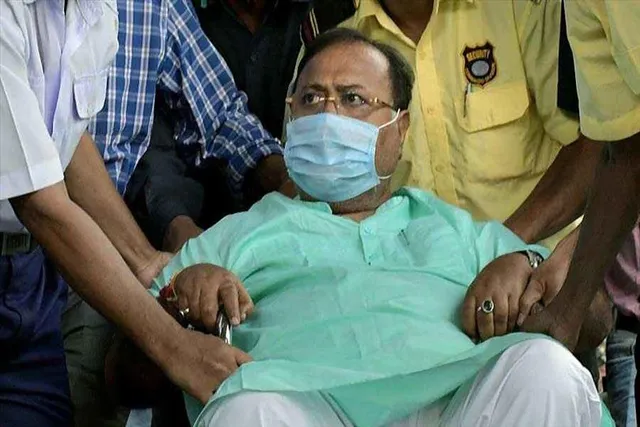 'আমার কোনও টাকা নেই' ফের বিস্ফোরক পার্থ