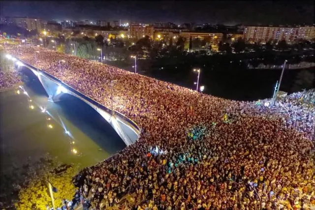 দক্ষিণ কোরিয়া হ্যালোইন দুর্ঘটনা: হাজার হাজার মানুষের ভিড়ের সেই ভিডিও দেখুন