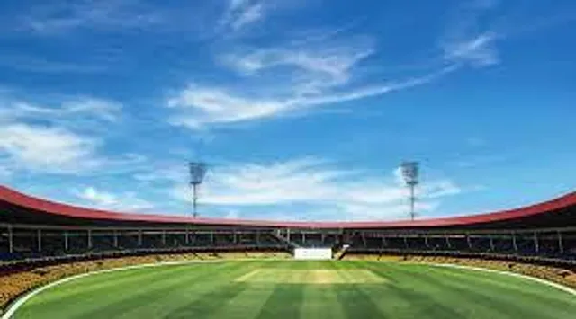 কোভিড পরিস্থিতিতেও জো’বার্গের মাঠে দর্শক!