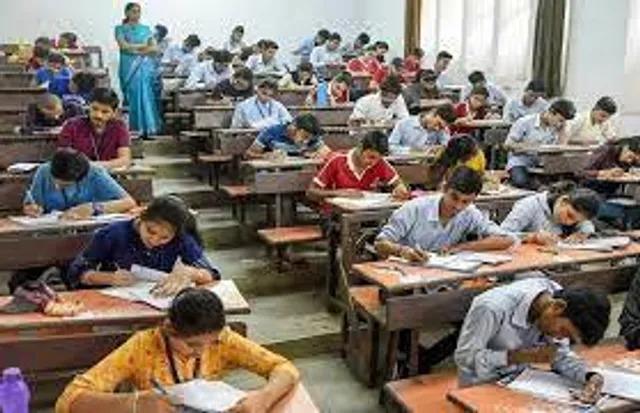 জানুন UPESEAT পরীক্ষা কি