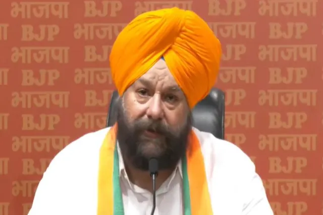 বিজেপিতে গেলেন প্রাক্তন কংগ্রেস নেতা