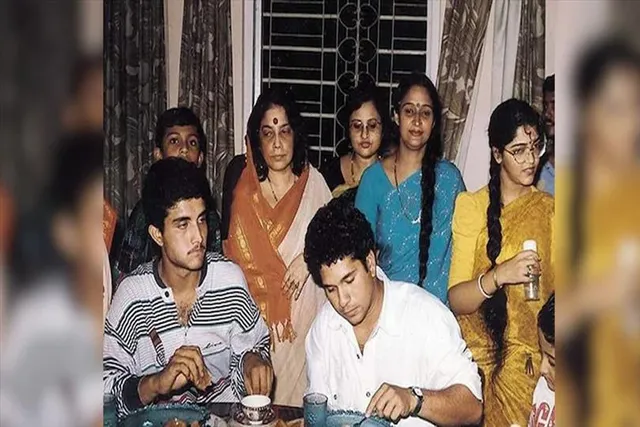 করোনা আক্রান্ত সৌরভের মা