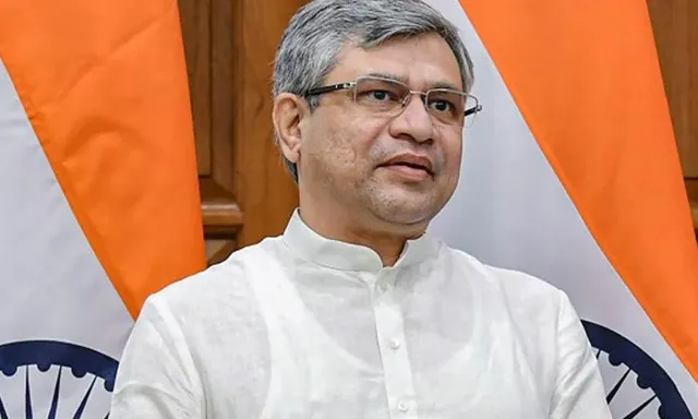 দায়িত্ব নিয়েই টুইটারকে হুঁশিয়ারি দিলেন নয়া আইটি মন্ত্রী