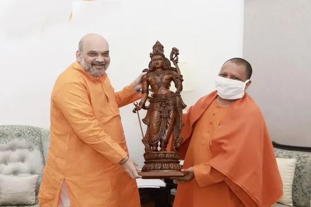 মনোনয়নপত্র জমা দেবেন যোগী, সঙ্গে থাকবেন খোদ শাহ