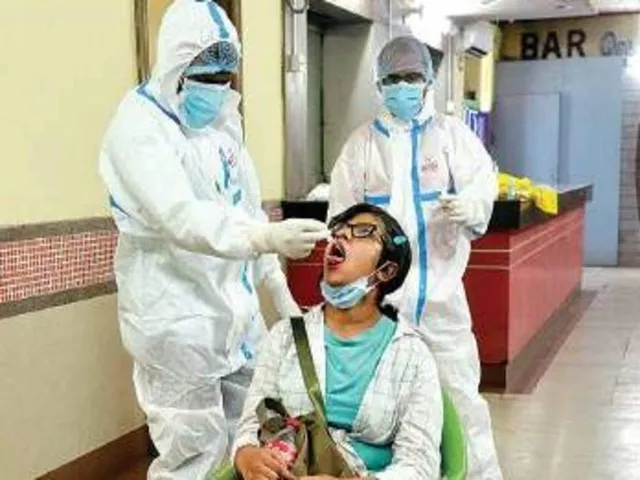 রাজ্যের ৩ জেলায় করোনা সংক্রমণের হার বিপজ্জনক, জানালো স্বাস্থ্য দফতর