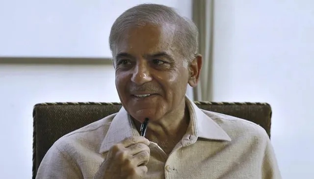 প্রধানমন্ত্রী হয়েই শাহবাজের নজরে কাশ্মীর, আলোচনার জন্য মোদীকে আহ্বান