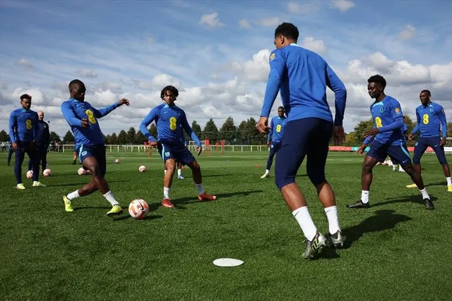 দেখে নিন ইতালিয়ান ফুটবলারের দর্শনীয় গোল