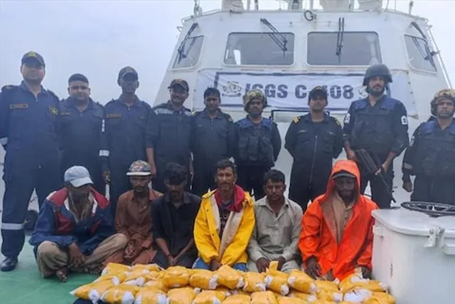 ৪০ কেজি হেরোইন সহ আটক একাধিক পাক নাগরিক