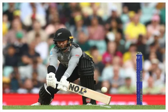 নিউজিল্যান্ডের ২০০, কনওয়ের ৯২*