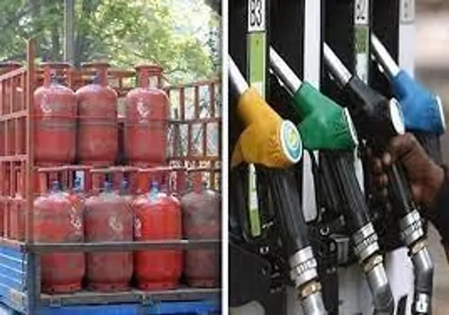 পেট্রোল, ডিজেল এবং রান্নার গ্যাসের দাম আঘাত হানে,  ফলের মানুষের রাস্তায় নেমে প্রতিবাদ